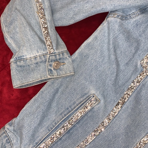 Forever 21 Light Blue Denim Jacket with Silver Sequin Glitter Detail Sz Large - Picture 3 of 7